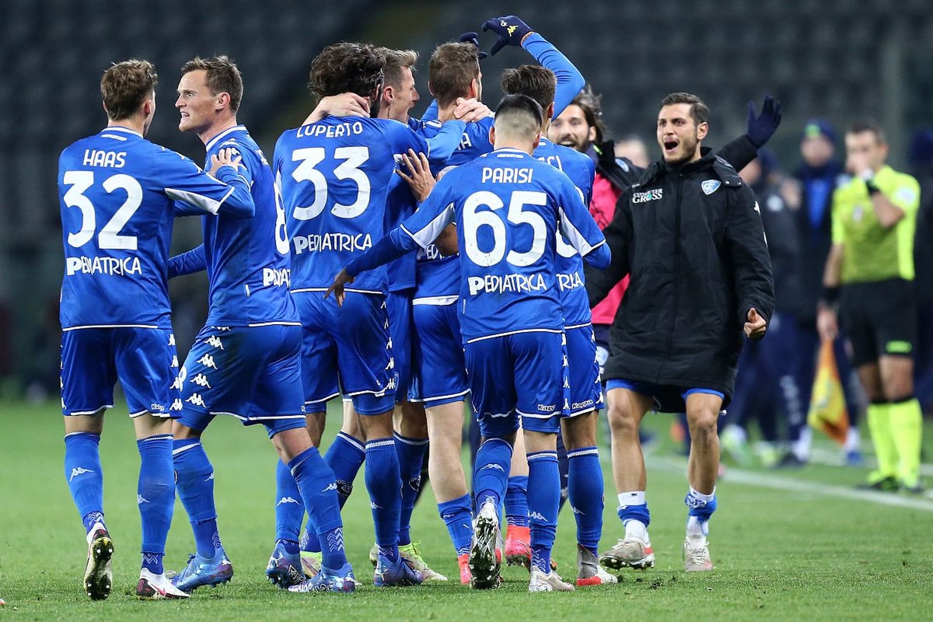 赛与团队合 赛与团队合